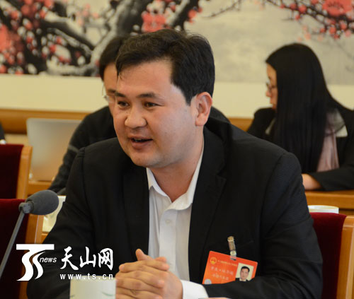 人大代表牙生·吐尔逊的愿望:让村民过上城里