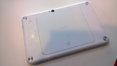 Tarox的8.3英寸平板(图片来自于Cnbeta)