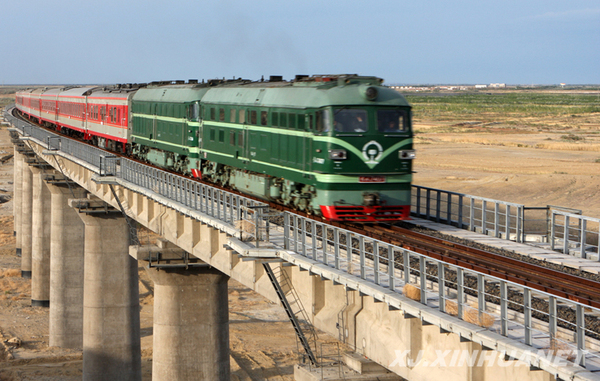 新疆两条地方铁路获批与国铁接轨 计划5月开工