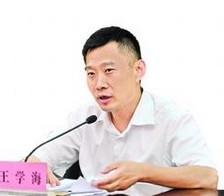 　　本次参与定增的两位公司高管（左：王学海 右：李杰）