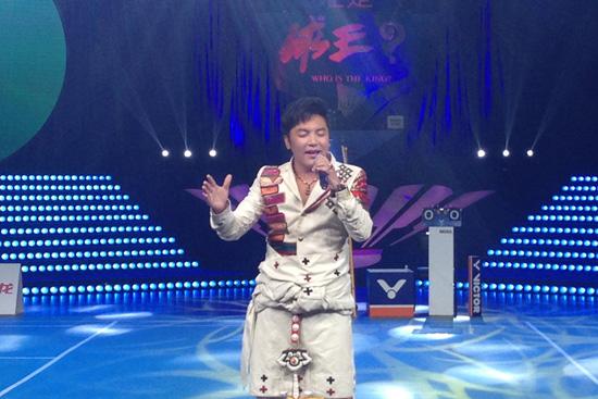 索朗扎西亮相央视 《兄弟情》为选手加油(图)|