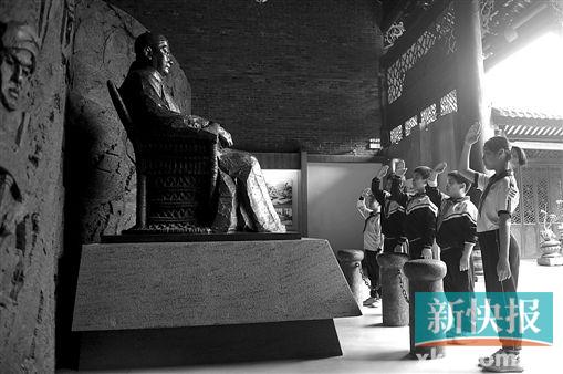 海珠桥南广场或建邓世昌雕像|文化|邓世昌