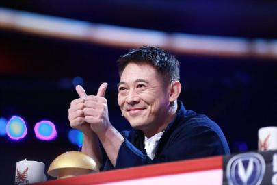 《出彩中国人》今晚总决赛 硬汉李连杰又看哭