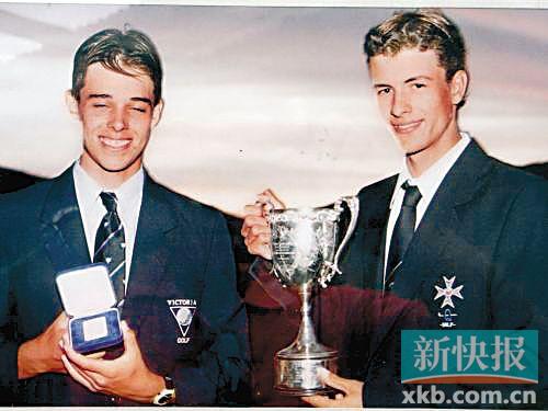 ■斯科特(右)年轻时候并不太帅。