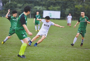 迪卡侬:半支队出战也要享受足球|球员|右前卫