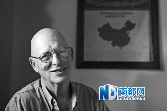 美国社区媒体研究学者Jock Lauterer,同时是一位纪实摄影师。 南都记者 赵炎雄 摄