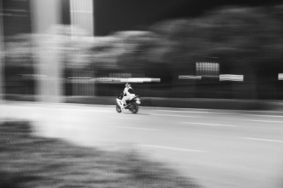 给飙车族建个专业赛场,咋样?|驾驶人|交警_凤凰资讯