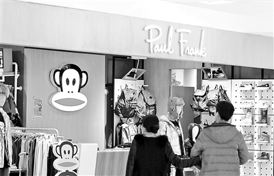 　　在国内“大嘴猴”专卖店买一件的价格在美国能买两三件 供图/CFP