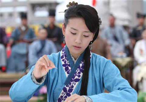 《美人如画》最美绣娘董洁 戏内外皆不如意|饰演|出演_凤凰娱乐