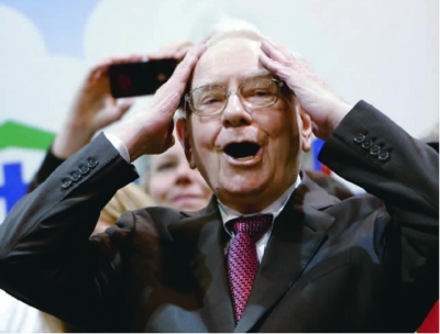 巴菲特午餐拍出216万美元 超过去年成交纪录|