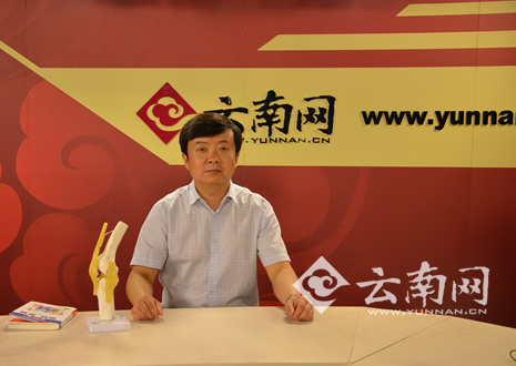 云南省第一人民医院骨科副主任孟增东做客《健康谈》