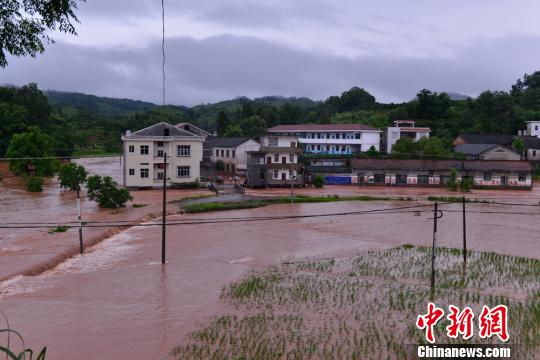 麻阳县人口_麻阳县关爱贫困群众健康 为群众免费体检