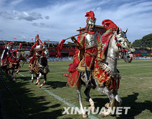中世纪遗风――骑士节 来源：新华网