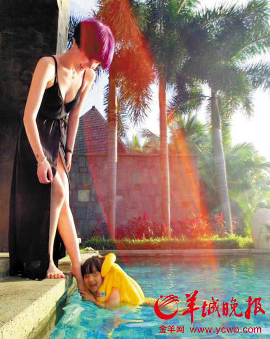 夕又米与女儿去年6月底在高晓松美国家中度假