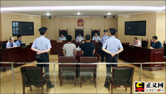 客运员虚构乘客身份证号骗取航空公司优惠机票