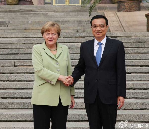 李克强举行仪式欢迎德国总理默克尔访华