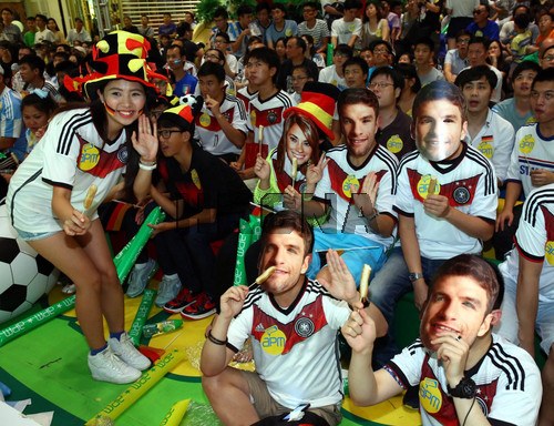 组图:世界杯决赛 香港商场举行派对|球迷|世界杯