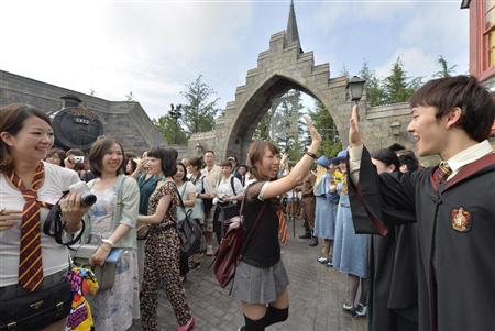 亚洲首家哈利波特主题公园日本开业 再现电影