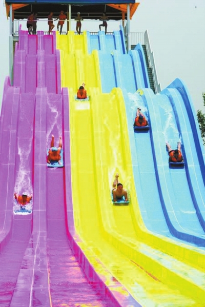 激流勇进要你尖叫|滑道|景区_凤凰资讯