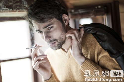 或诱发中耳炎 被动吸烟危害更大|吸烟| 被动_凤