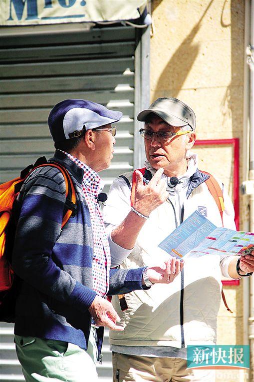 ■曾江、雷恪生去逛跳蚤市场。
