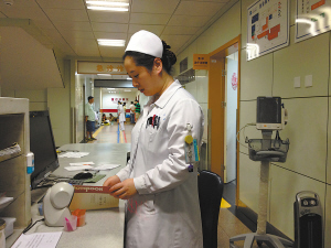 在急诊室工作必须乐观|护士|医生