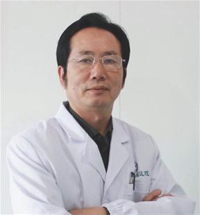 图文：55岁男子被“口腔白塞氏病”折磨10年