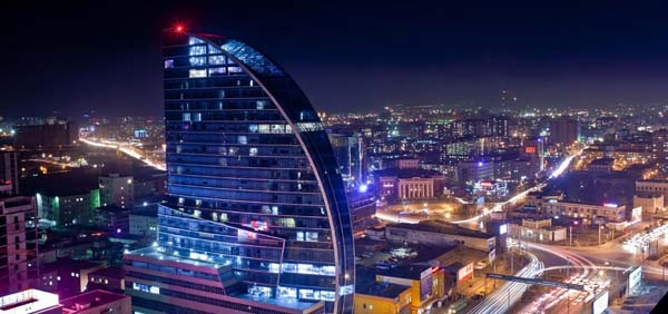 蒙古国乌兰巴托夜景。（资料图）