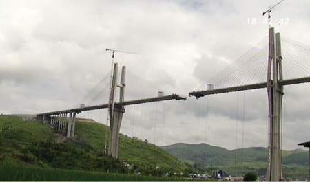 赤石特大桥11月合龙 最高处堪比百层大厦|大桥