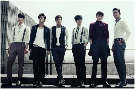 　　韩国偶像男团2PM尼坤泽演佑荣俊昊灿盛人均年收入700万元人民币