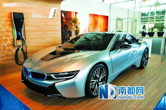 1:1模型,叫价6万8 宝马i8车模eBay开卖|模型|宝