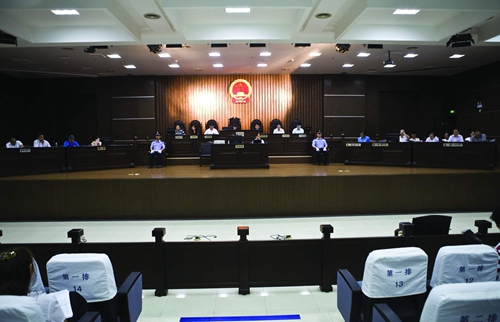 9月4日，长沙市天心区人民法院，“彪”车案庭审现场。图/记者蒋丽梅