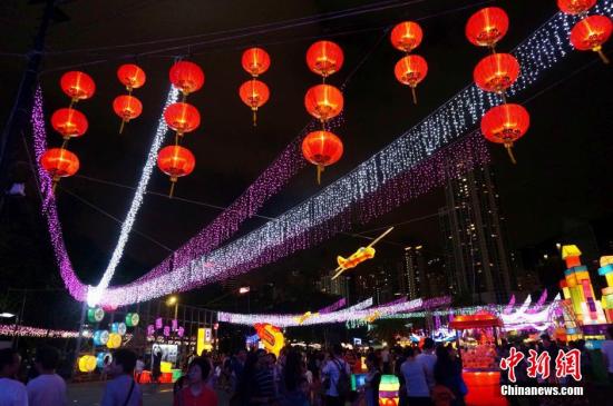 香港中秋花灯汇 维港明月共此时|香港|洪少葵