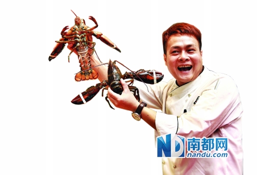 波士顿龙虾并非冰鲜龙虾，而是还能“游水”的活虾。