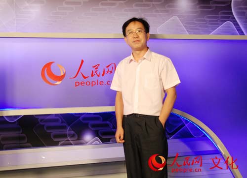 报告文学家李春雷 (人民网 王鹤瑾 摄)