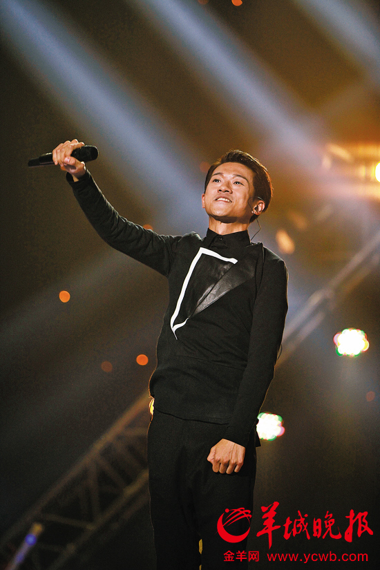 冯博擅长搞气氛