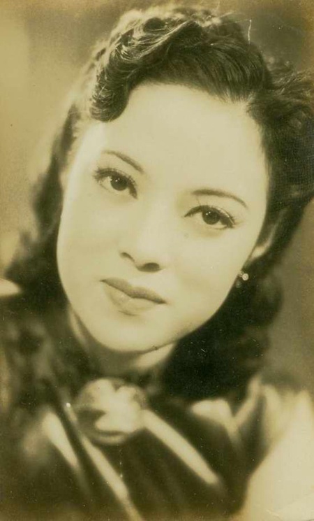 七大歌后之一李香兰离世 代表作《夜来香》|