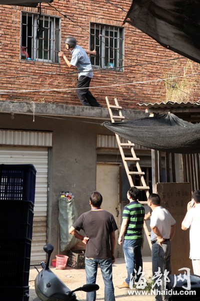 福州:吸毒男闯民宅开煤气扬言引爆 结果被熏晕