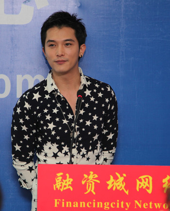 《夏家三千金》邱泽主演融资城资产包影视《冷