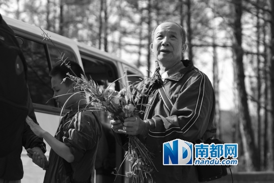 在族人眼里，源可就是一个认真执着的人。