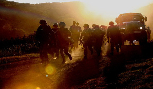 俄15万人军演结束 出动8000武器设备4000装甲