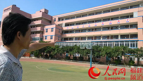 福建平潭育英中学目前是“有老师无学生”的境遇。詹托荣摄