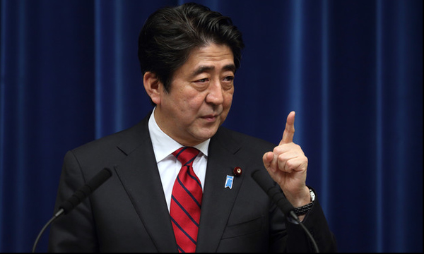 安倍承认日本经济复苏遭遇挫折 推迟增税计划