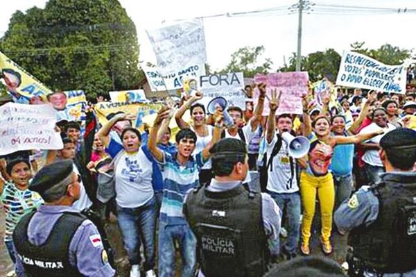 被囚仍可外出观世界杯