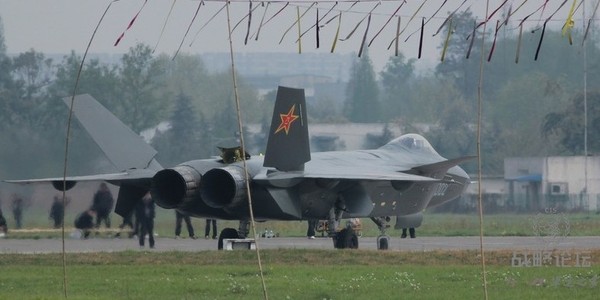 2002号歼20战机试飞【资料图】