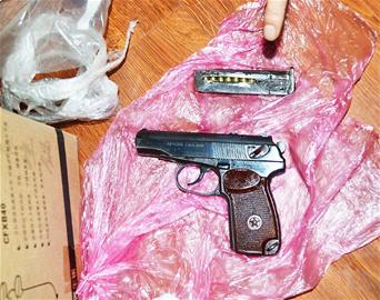 成都版绝命毒师贩毒七八个手机号换到用|民警