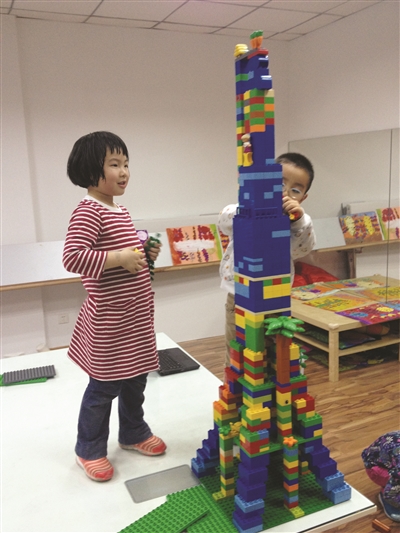 扬子乐高公益课堂周六河西中央商场开课啦|教