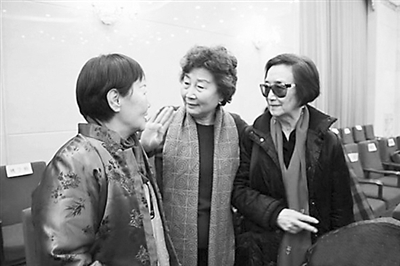 姐妹再聚首