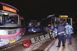 570辆公交车不再占道|公交车|公交_凤凰资讯