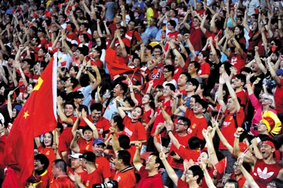 简满根 为国足加油 为球迷赚钱|球迷|亚洲杯